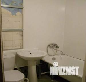 2-к квартира, вторичка, 40м2, 1/10 этаж
