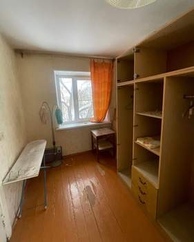 2-к квартира, вторичка, 42м2, 3/4 этаж