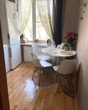 3-к квартира, вторичка, 54м2, 2/5 этаж