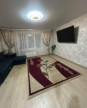 2-к квартира, вторичка, 52м2, 1/10 этаж