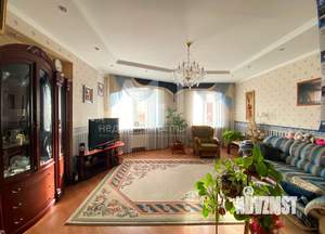 2-к квартира, вторичка, 130м2, 2/10 этаж