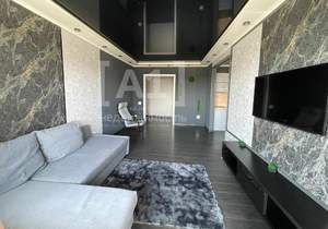 3-к квартира, вторичка, 83м2, 1/10 этаж