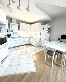 3-к квартира, вторичка, 95м2, 13/26 этаж