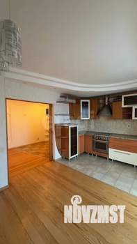 3-к квартира, вторичка, 109м2, 9/10 этаж