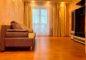 2-к квартира, вторичка, 63м2, 7/9 этаж