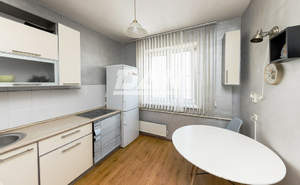 2-к квартира, вторичка, 57м2, 10/10 этаж