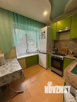 2-к квартира, вторичка, 43м2, 1/4 этаж