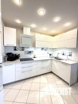 3-к квартира, вторичка, 95м2, 13/26 этаж