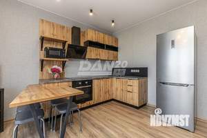 3-к квартира, вторичка, 70м2, 12/25 этаж
