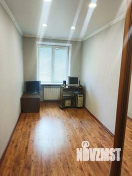 2-к квартира, вторичка, 42м2, 1/4 этаж