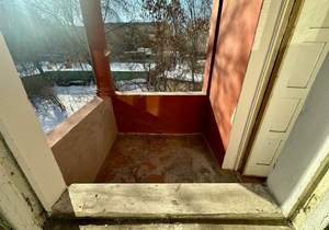 3-к квартира, вторичка, 52м2, 2/2 этаж