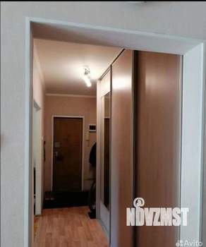 2-к квартира, вторичка, 54м2, 1/9 этаж