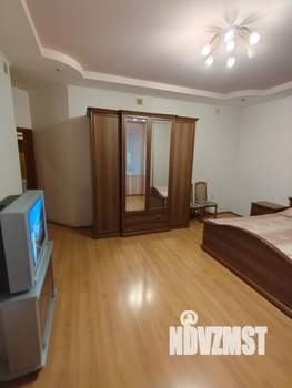 1-к квартира, вторичка, 72м2, 2/5 этаж