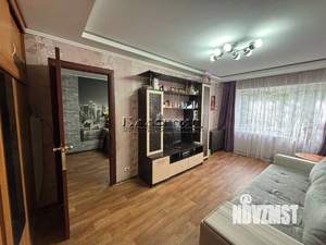 2-к квартира, вторичка, 43м2, 1/4 этаж