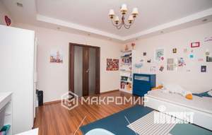 3-к квартира, вторичка, 81м2, 8/10 этаж