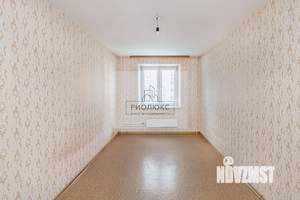 3-к квартира, вторичка, 74м2, 8/10 этаж