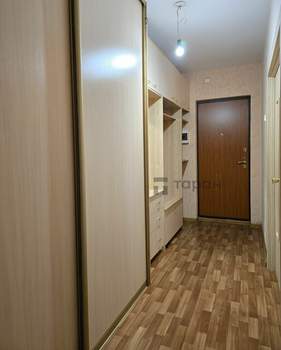 2-к квартира, вторичка, 64м2, 10/10 этаж