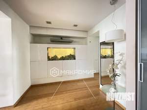 3-к квартира, вторичка, 104м2, 2/6 этаж