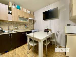2-к квартира, вторичка, 64м2, 1/10 этаж
