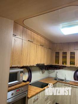 2-к квартира, вторичка, 52м2, 1/9 этаж