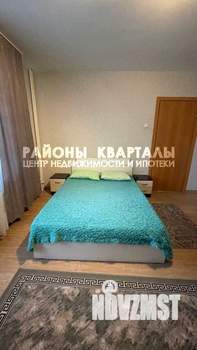 2-к квартира, вторичка, 63м2, 1/10 этаж