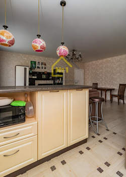 2-к квартира, вторичка, 60м2, 3/10 этаж