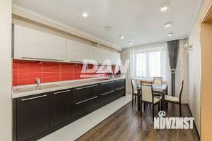 4-к квартира, вторичка, 128м2, 11/11 этаж