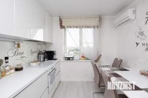 4-к квартира, вторичка, 112м2, 10/10 этаж