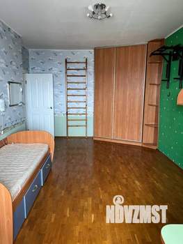 4-к квартира, вторичка, 108м2, 8/10 этаж