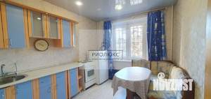 2-к квартира, вторичка, 54м2, 1/10 этаж