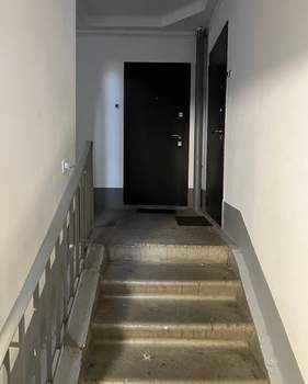 1-к квартира, вторичка, 37м2, 1/10 этаж