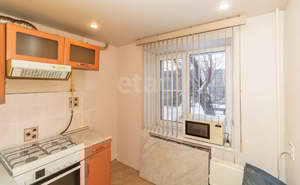 3-к квартира, вторичка, 59м2, 1/4 этаж