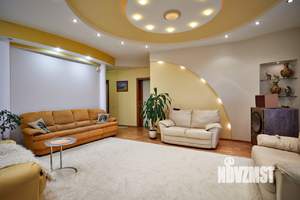 5-к квартира, вторичка, 136м2, 10/10 этаж