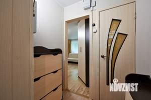 2-к квартира, вторичка, 39м2, 1/4 этаж