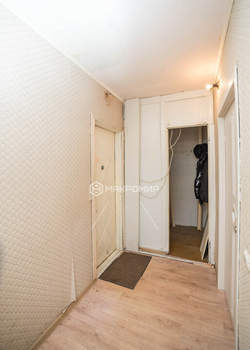 1-к квартира, вторичка, 40м2, 1/10 этаж