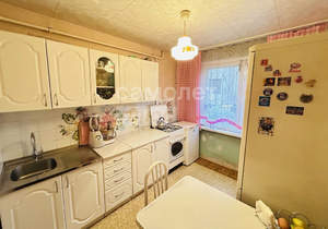 3-к квартира, вторичка, 65м2, 1/10 этаж