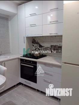 2-к квартира, вторичка, 45м2, 1/4 этаж