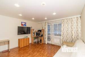2-к квартира, вторичка, 61м2, 1/10 этаж