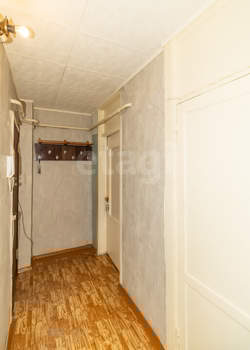 2-к квартира, вторичка, 43м2, 1/5 этаж