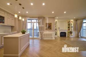 4-к квартира, вторичка, 135м2, 17/18 этаж