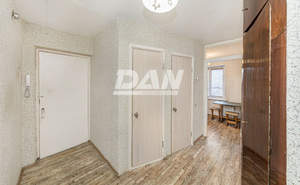 3-к квартира, вторичка, 58м2, 2/5 этаж