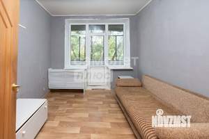 3-к квартира, вторичка, 63м2, 3/3 этаж