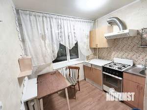 3-к квартира, вторичка, 58м2, 2/5 этаж