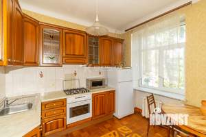 4-к квартира, вторичка, 100м2, 3/5 этаж