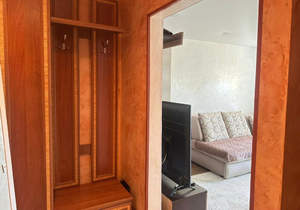 3-к квартира, вторичка, 57м2, 9/9 этаж