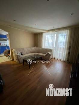 4-к квартира, вторичка, 74м2, 2/9 этаж