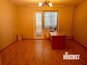 3-к квартира, вторичка, 60м2, 1/10 этаж