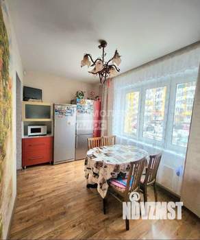 2-к квартира, вторичка, 62м2, 1/10 этаж