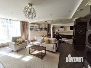 3-к квартира, вторичка, 118м2, 8/19 этаж