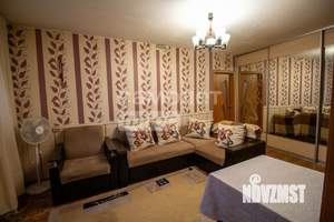 4-к квартира, вторичка, 61м2, 5/5 этаж